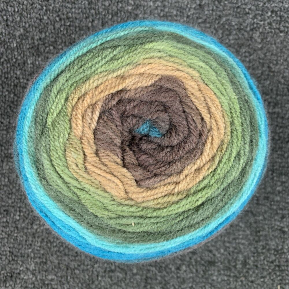 Lot Of 2 Lion Brand Mandala Yarn Dragon Light Yarn 5.3oz 590yds Cake - Picture 10 of 11